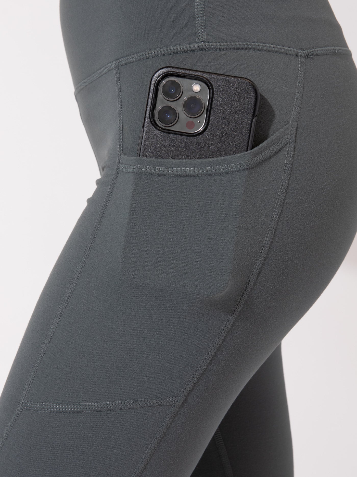 Comfort Fit Ankle Length Pocket Legging